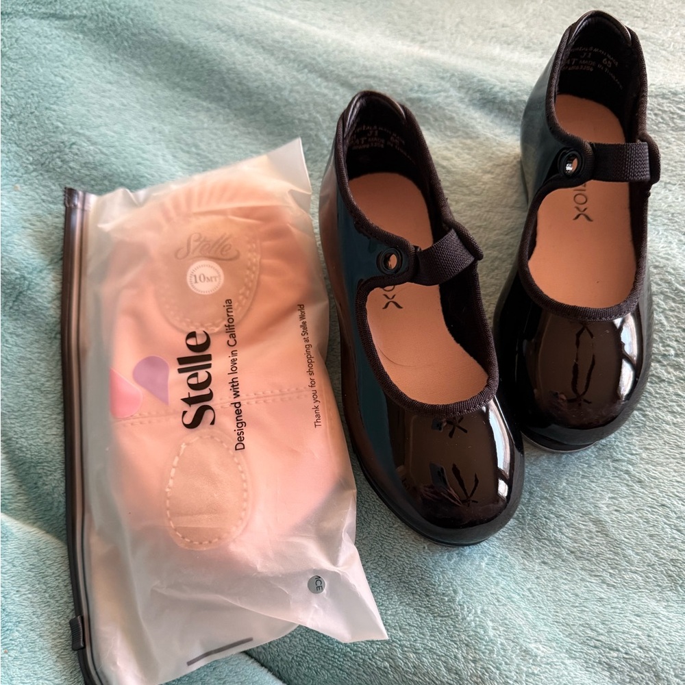 Bundle of two size 10T shoes: black capezio tap and Stella pink ballet (NWT)